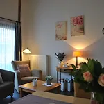 Erfgoed & Logies Den Heijkant 3* Moergestel