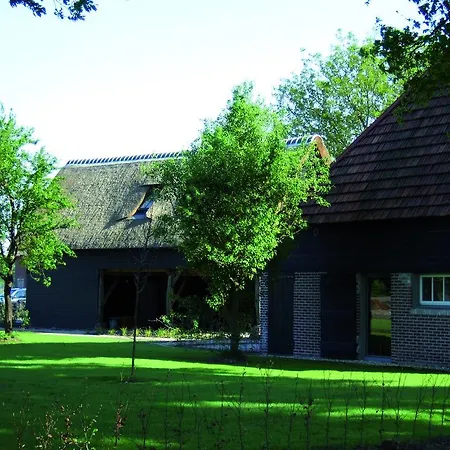 Oda ve Kahvaltı Erfgoed & Logies Den Heijkant 4*