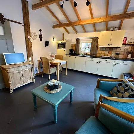 Couette-café Erfgoed & Logies Den Heijkant 3*