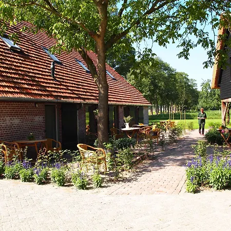 Bed & Breakfast Erfgoed & Logies Den Heijkant