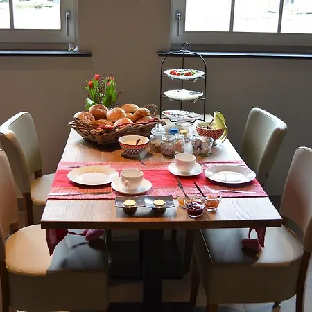Erfgoed & Logies Den Heijkant Bed and breakfast Moergestel