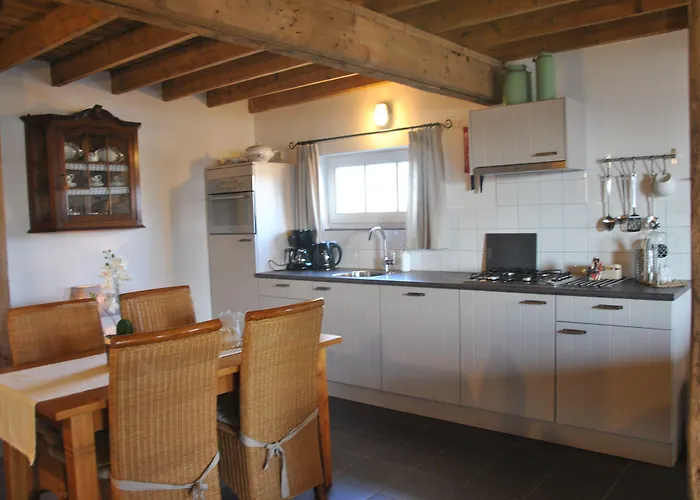 Erfgoed & Logies Den Heijkant Bed and Breakfast 4*