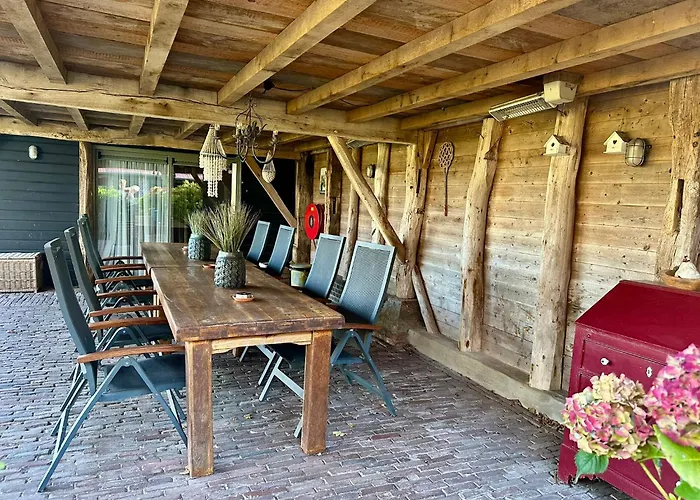 Erfgoed & Logies Den Heijkant Bed and Breakfast 4*