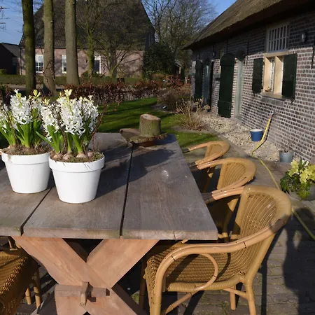 ベッド・アンド・ブレックファスト Erfgoed & Logies Den Heijkant