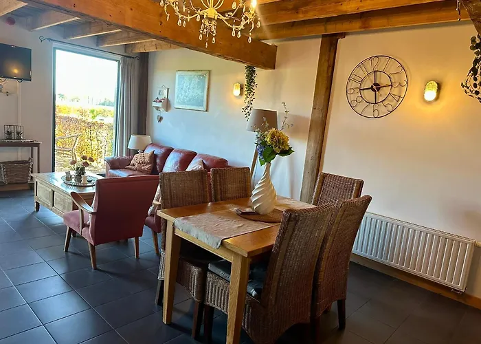 Bed & Breakfast Erfgoed & Logies Den Heijkant 4*